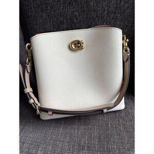 COACH C3766 Willow Shoulder Bucket Bag Leather Chalk Neutral Color Block